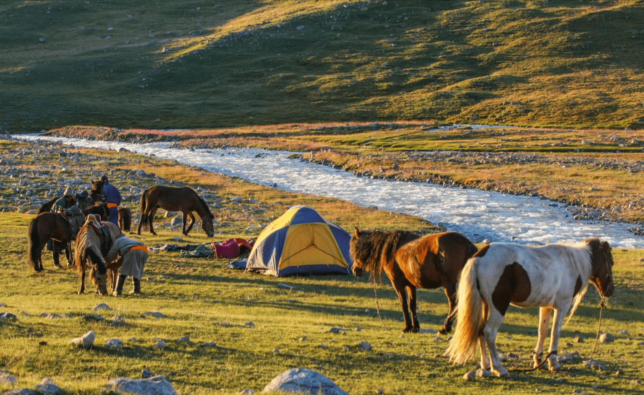 Trekking the Beautiful Kharkhiraa and Turgen Mountains